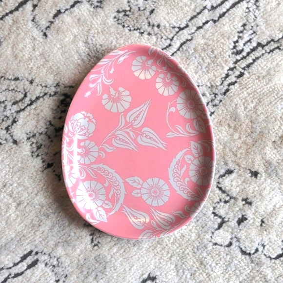 Pottery Barn Dining Pottery Barn Easter Egg Plate Poshmark